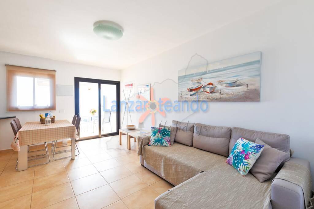 Vivienda Vacacional Dolphin Tías Extérieur photo